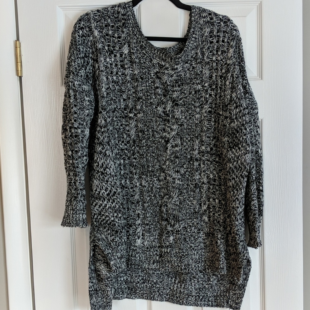Express Cable Knit Sweater Size Mediun